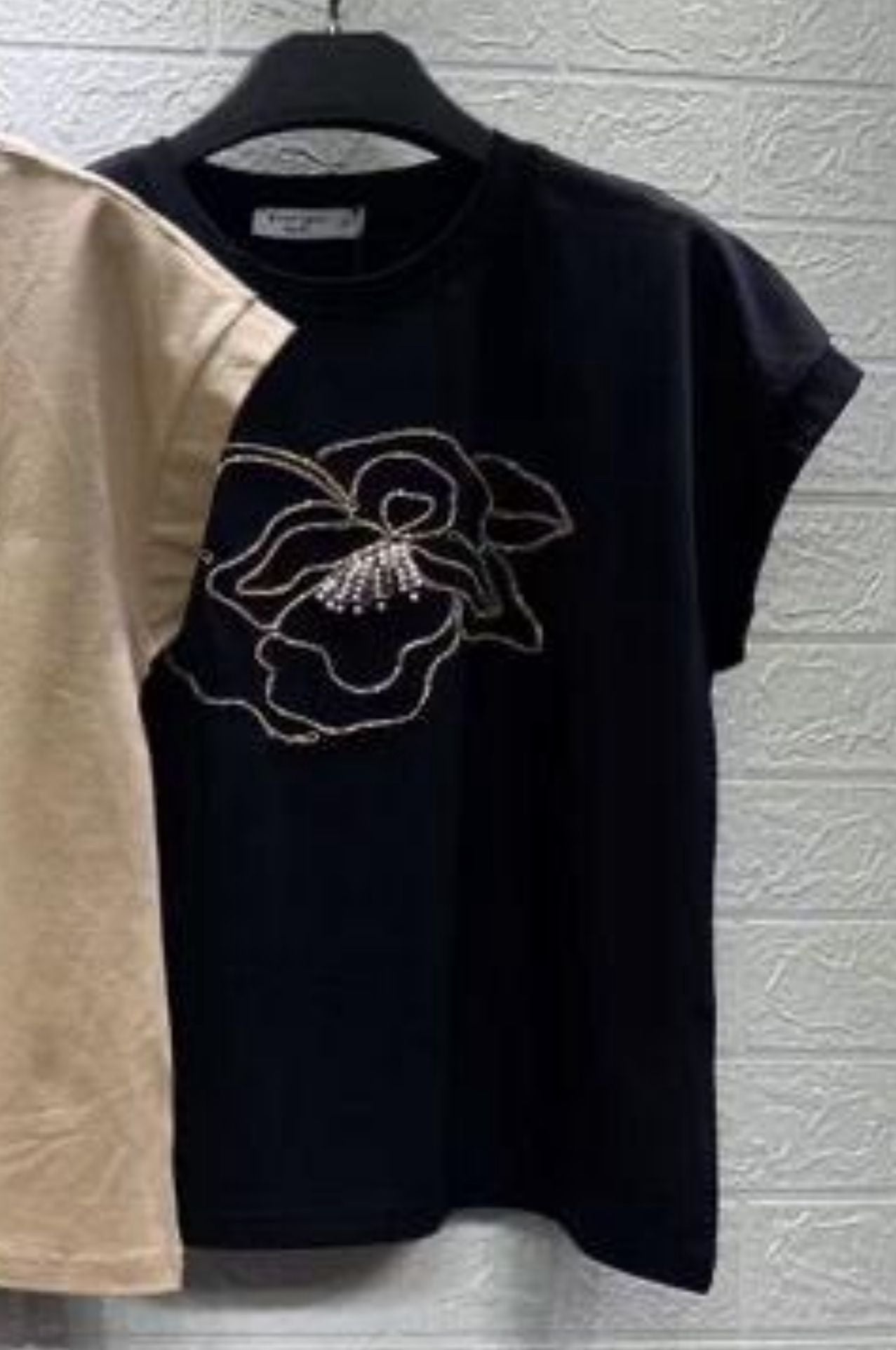 T-shirt Asia
