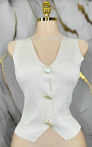 Anais Vest