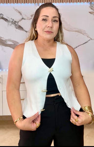 Anais Vest